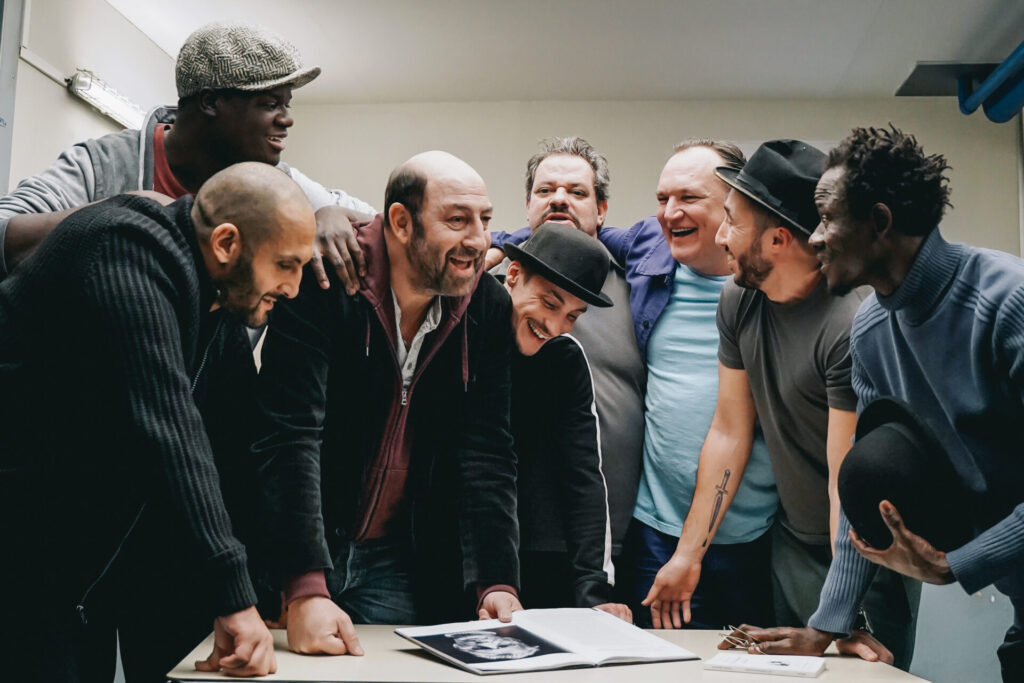 ならシネマテーク11月上映「アプローズ、アプローズ！囚人たちの大舞台  